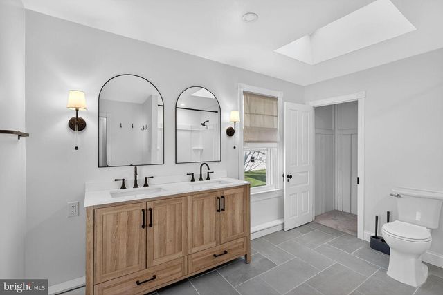 49 E CHERRY RD, Quakertown, PA 18951