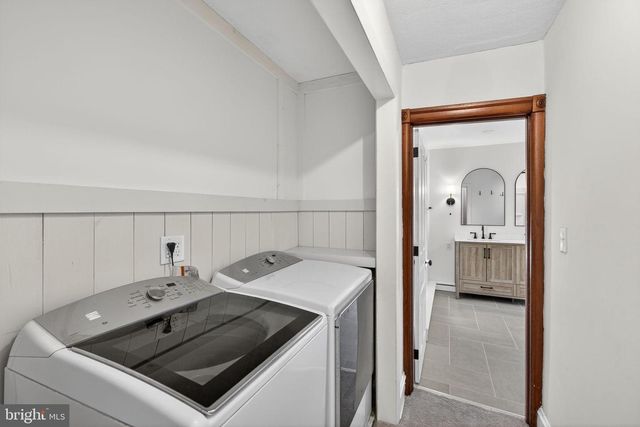 49 E CHERRY RD, Quakertown, PA 18951