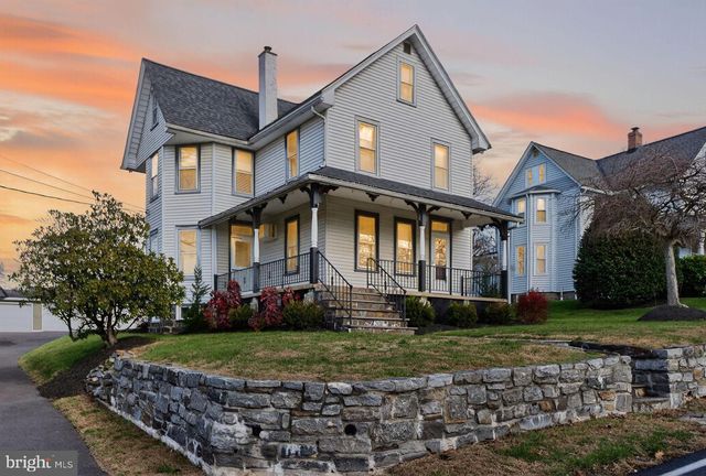 49 E CHERRY RD, Quakertown, PA 18951