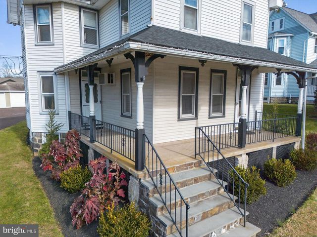 49 E CHERRY RD, Quakertown, PA 18951