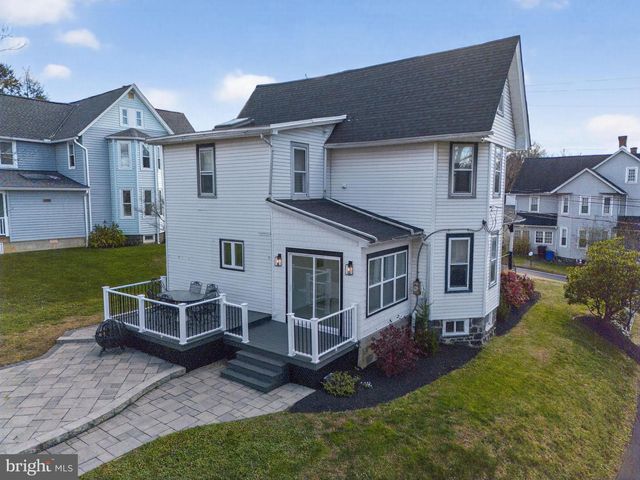 49 E CHERRY RD, Quakertown, PA 18951