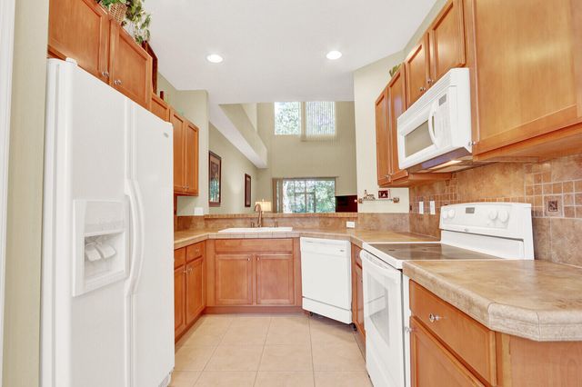 8123 CARNOUSTIE Place, Port St. Lucie, Port St Lucie, FL 34986