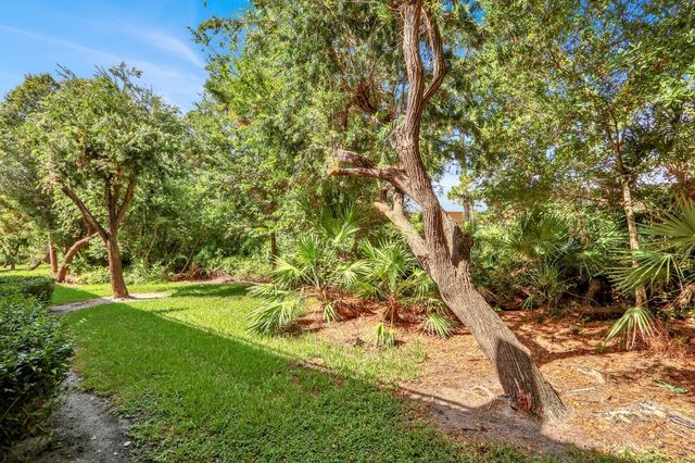8123 CARNOUSTIE Place, Port St. Lucie, Port St Lucie, FL 34986