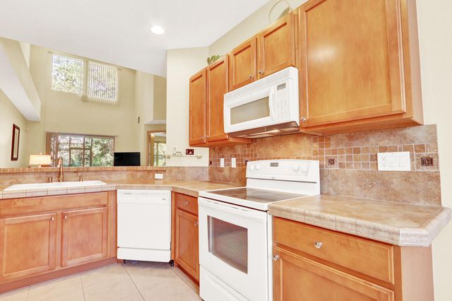 8123 CARNOUSTIE Place, Port St. Lucie, Port St Lucie, FL 34986