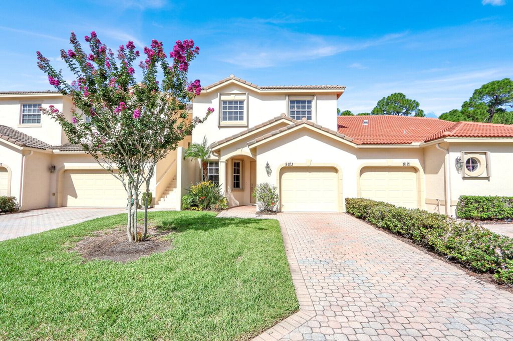 8123 CARNOUSTIE Place, Port St. Lucie, Port St Lucie, FL 34986
