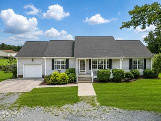 218 Oakmont Drive, Hampstead, NC 28443