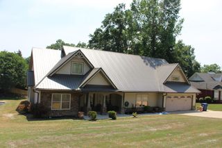 33 Lee Road 2076, Phenix City, AL 36870