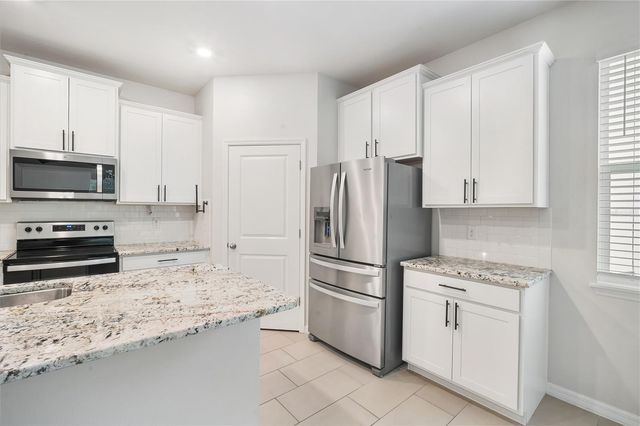 32959 SAND CREEK DRIVE, Wesley Chapel, FL 33543