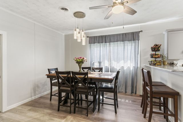 401 W Mesquite Street, Gunter, TX 75058