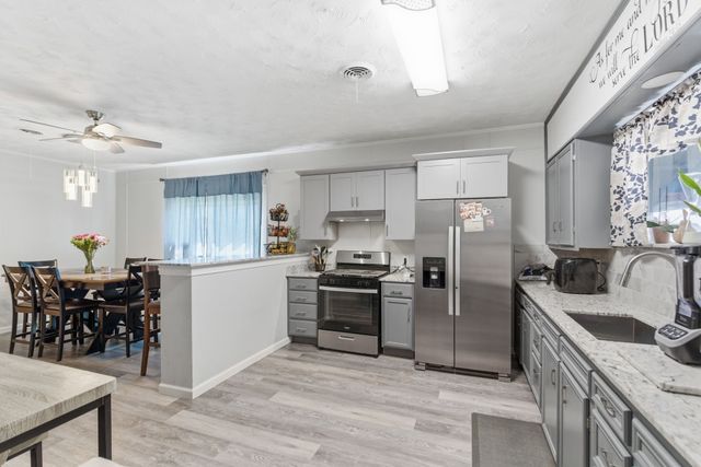 401 W Mesquite Street, Gunter, TX 75058