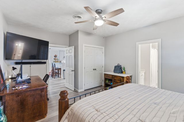 401 W Mesquite Street, Gunter, TX 75058