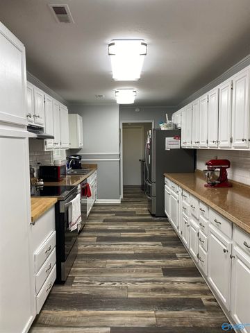 135 Forest Hill Road, Trinity, AL 35673