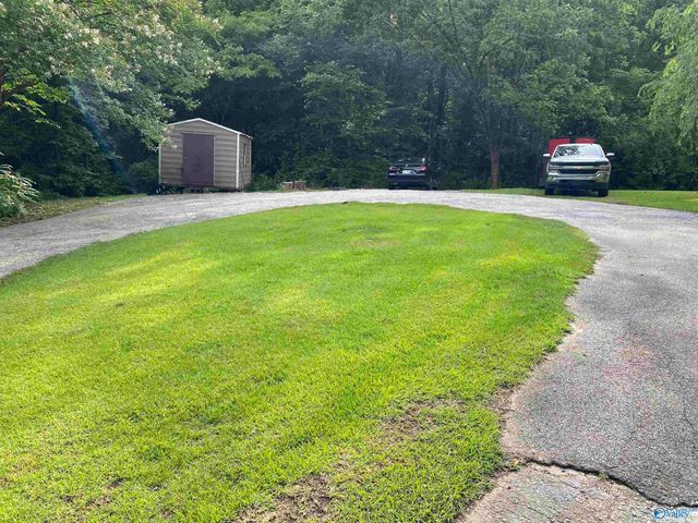 135 Forest Hill Road, Trinity, AL 35673