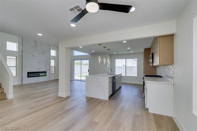 7708 License Street, Las Vegas, NV 89131