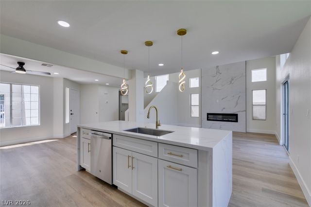 7708 License Street, Las Vegas, NV 89131
