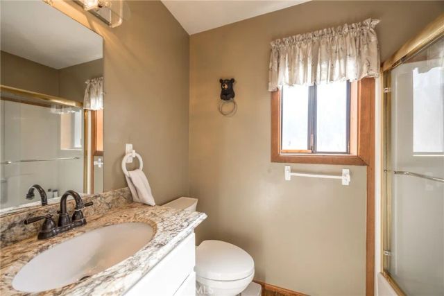 301 Downey Drive, Big Bear City, CA 92314