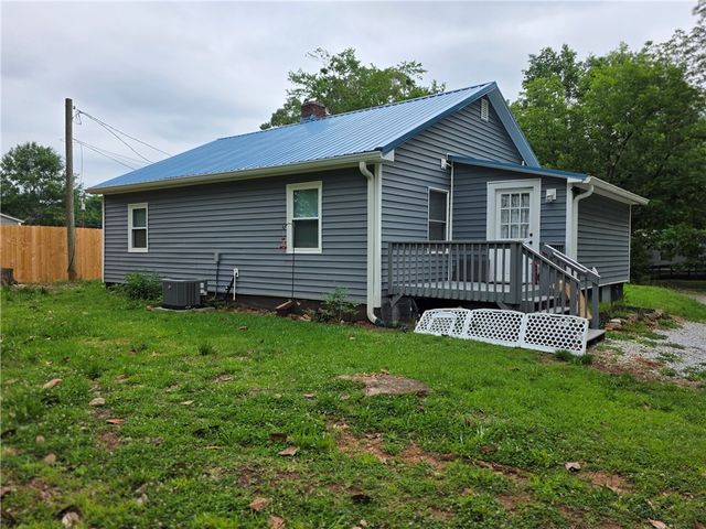 108 Martin Street, Westminster, SC 29693