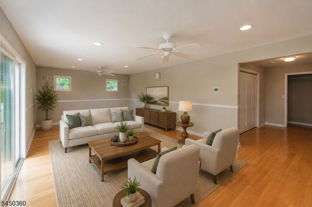 345 Bowden Rd, Cedar Grove Twp., NJ 07009