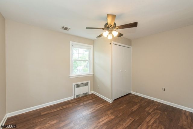 345 Bowden Rd, Cedar Grove Twp., NJ 07009