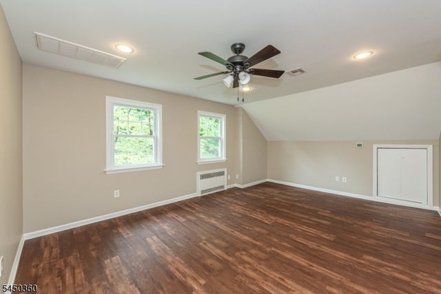 345 Bowden Rd, Cedar Grove Twp., NJ 07009