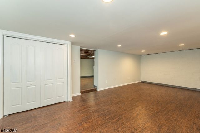 345 Bowden Rd, Cedar Grove Twp., NJ 07009