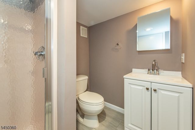 345 Bowden Rd, Cedar Grove Twp., NJ 07009