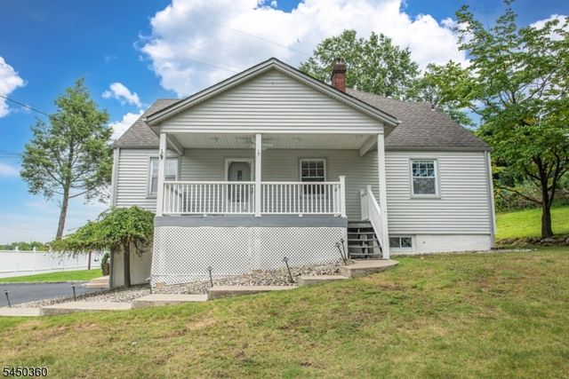 345 Bowden Rd, Cedar Grove Twp., NJ 07009