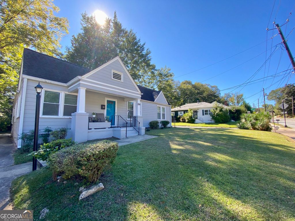 1290 M L King Jr Drive SW, Atlanta, GA 30314