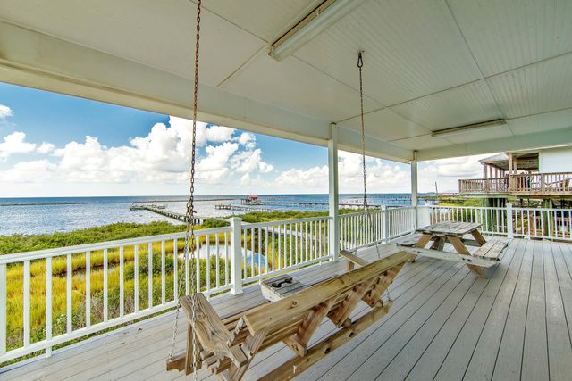 155 Carondelet Lane, Grand Isle, LA 70358