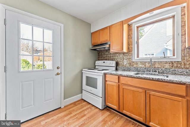 1313 PARCELL ST, Fredericksburg, VA 22401