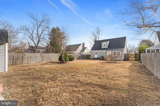 1313 PARCELL ST, Fredericksburg, VA 22401
