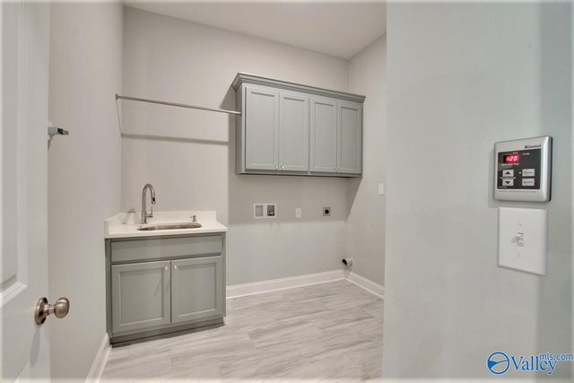 330 Merrydale Drive, Huntsville, AL 35811