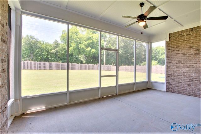 330 Merrydale Drive, Huntsville, AL 35811