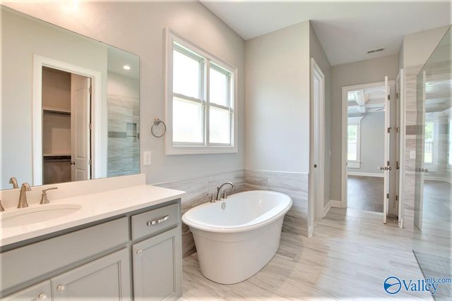 330 Merrydale Drive, Huntsville, AL 35811