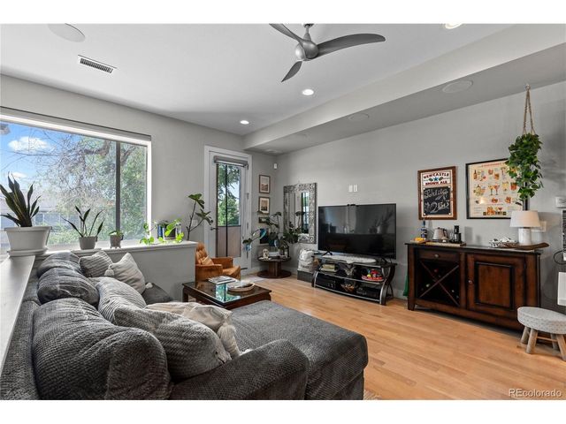 3295 W 17th Ave, Denver, CO 80204