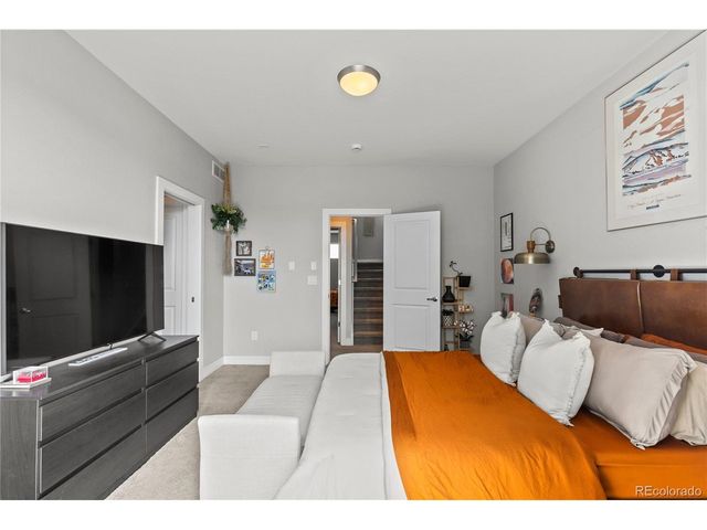 3295 W 17th Ave, Denver, CO 80204
