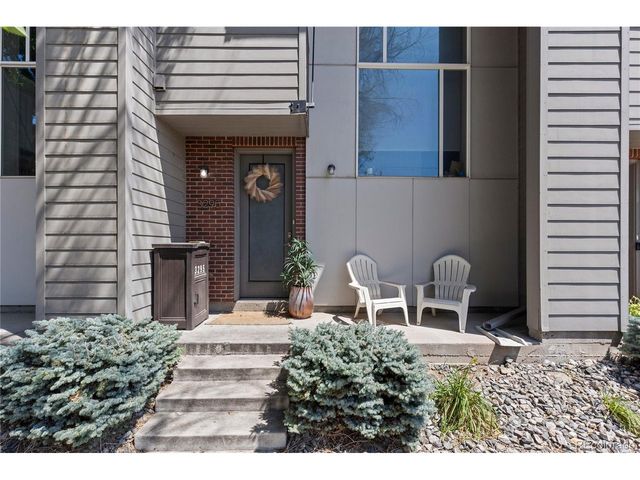 3295 W 17th Ave, Denver, CO 80204