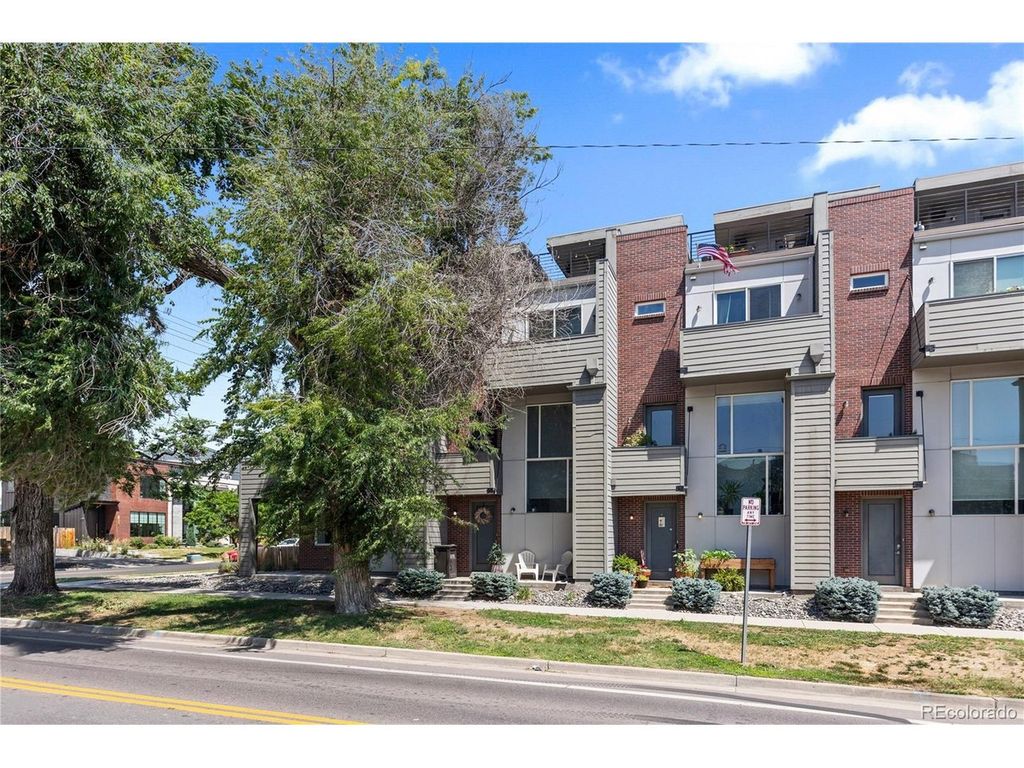 3295 W 17th Ave, Denver, CO 80204