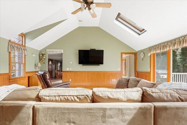 64 Wapping Road, Kingston, MA 02364