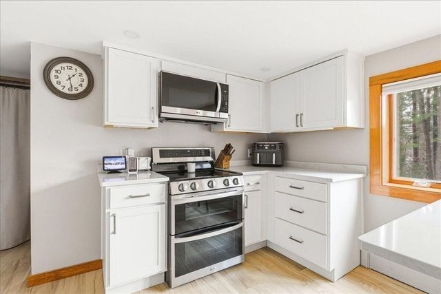 64 Wapping Road, Kingston, MA 02364