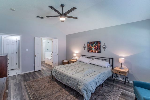 6405 Redstone Drive, Arlington, TX 76001