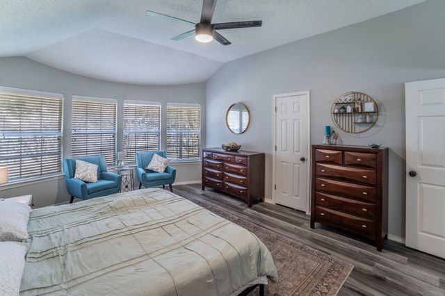 6405 Redstone Drive, Arlington, TX 76001