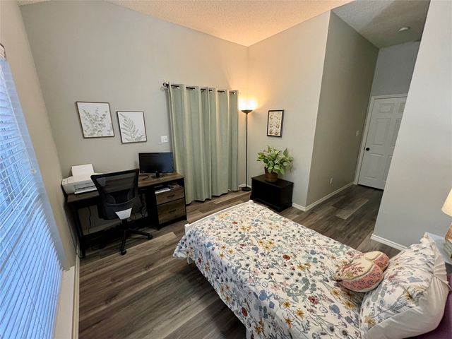 6405 Redstone Drive, Arlington, TX 76001