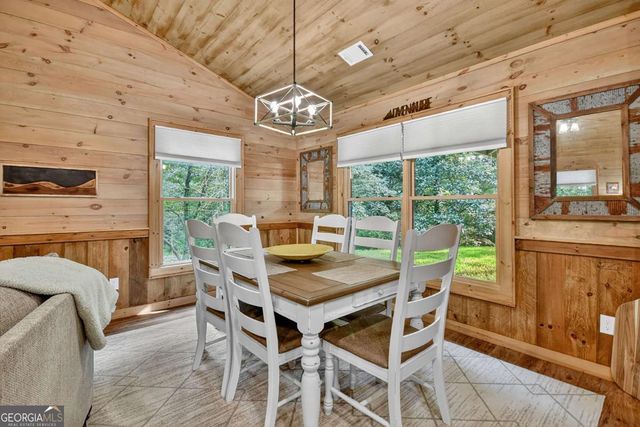 168 Fightingtown Creek Road, Mccaysville, GA 30555