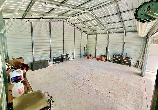 175 WHIRLWIND LOOP, Hawthorne, FL 32640