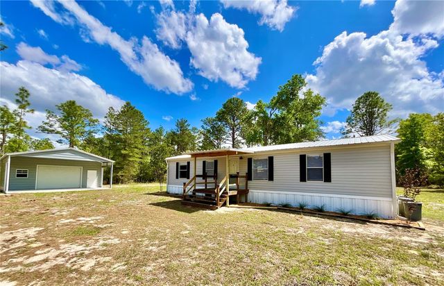 175 WHIRLWIND LOOP, Hawthorne, FL 32640