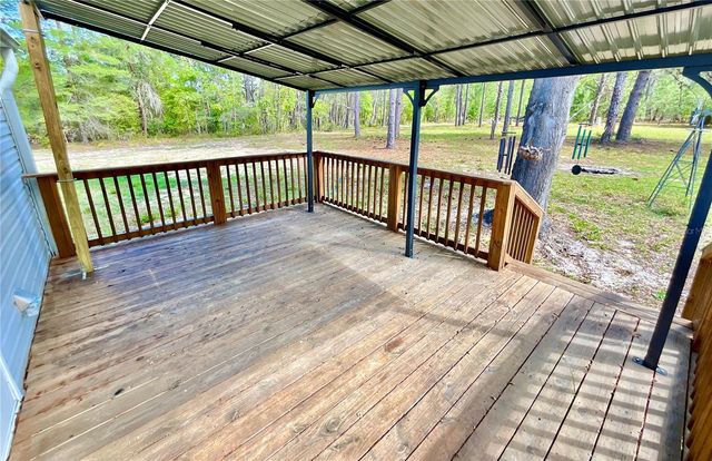 175 WHIRLWIND LOOP, Hawthorne, FL 32640