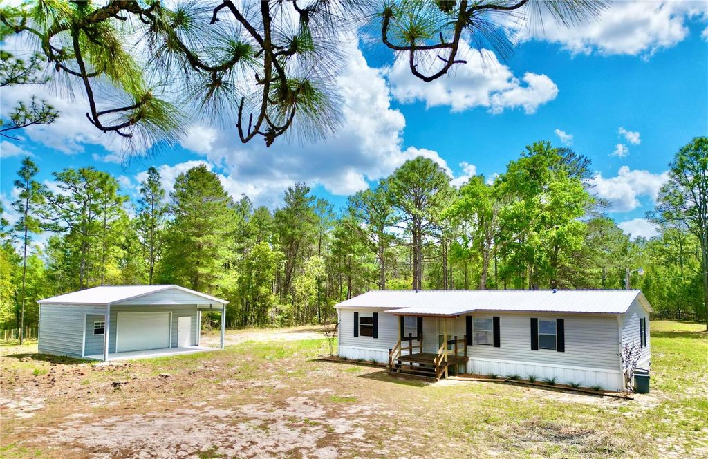 175 WHIRLWIND LOOP, Hawthorne, FL 32640