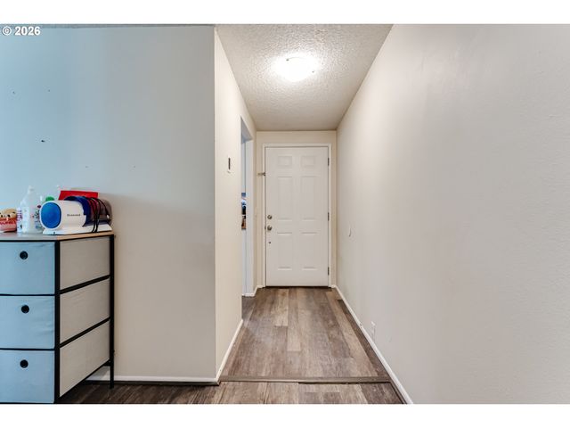 1812 BRITTANY St, Eugene, OR 97405