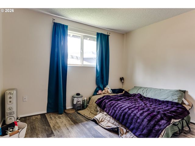 1812 BRITTANY St, Eugene, OR 97405